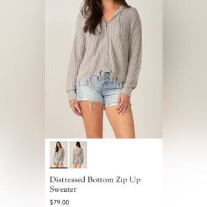 Elan Distressed Bottom Zip Up Sweater size M